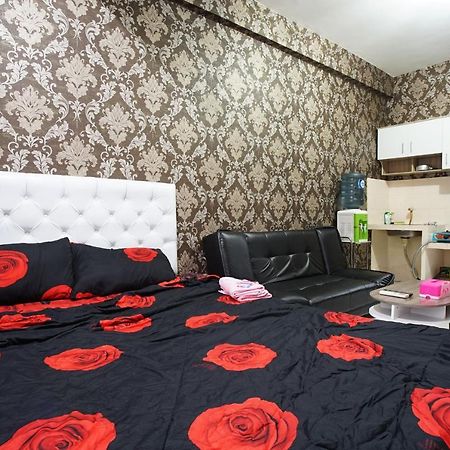 City Park Apartment By Anita Джакарта Экстерьер фото